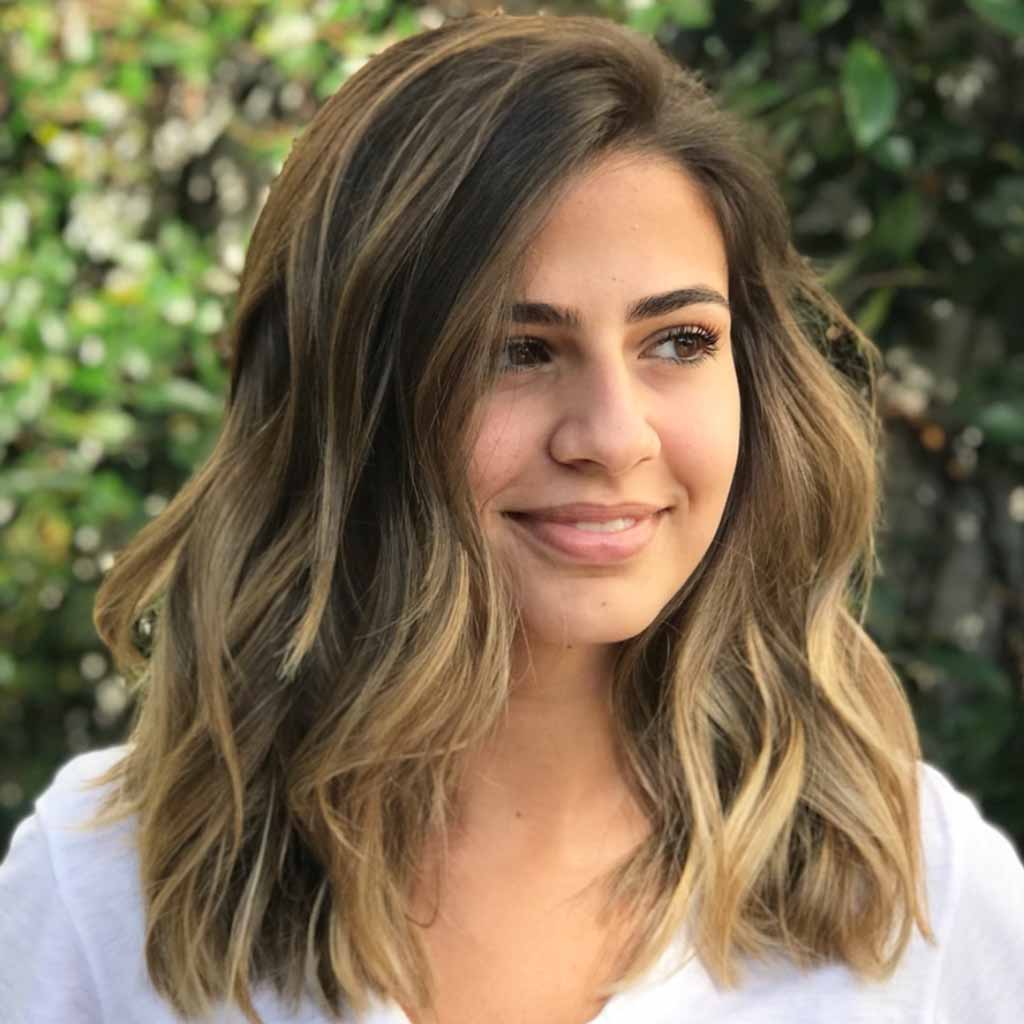 20 Bright Sun-Kissed Brunette Hair Ideas! 10 Sunlit Honey Blonde on Medium Hair
