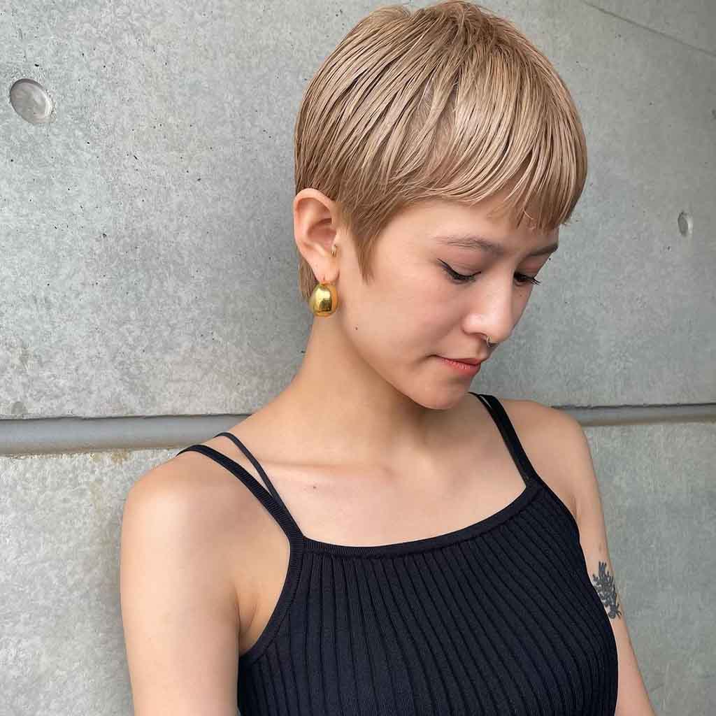 15 Very Short Hairstyles for You to Try! 12 Blonde Straight Pixie Cut with Bangs