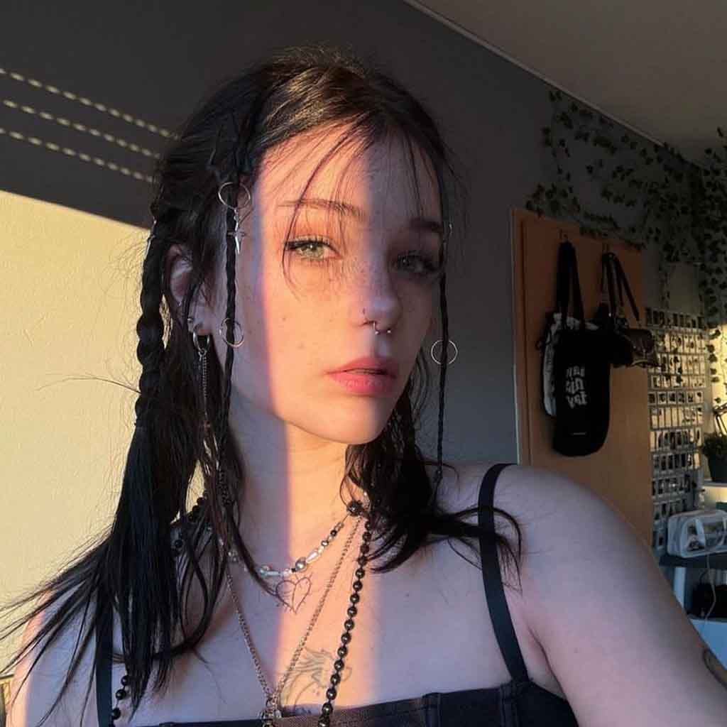 15 Edgy Grunge Hairstyles to Try Out! 16 Untitled 1 0014 IMG 6651