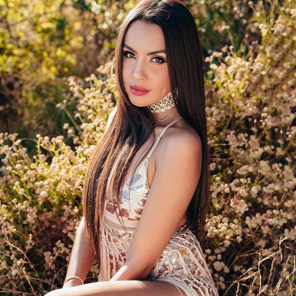 20 Sassy Hairstyles for Coachella! 16 Chocolate Brown Straight Classy Hair