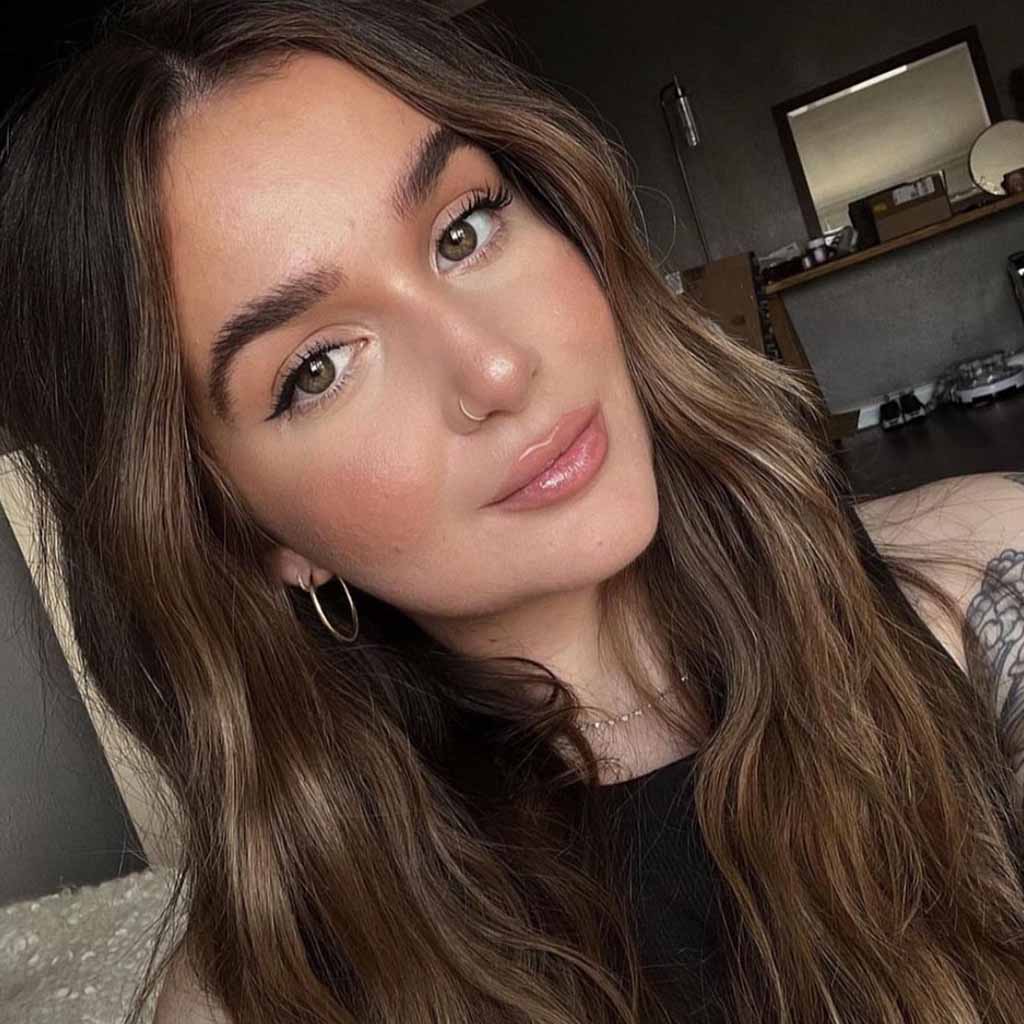 20 Bright Sun-Kissed Brunette Hair Ideas! 18 Caramel Sun-Kissed Brunette