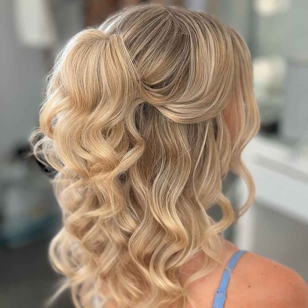 20 Enchanting Prom Hairstyles for Your Prom Night! 3 Untitled 2 0001 IMG 6407