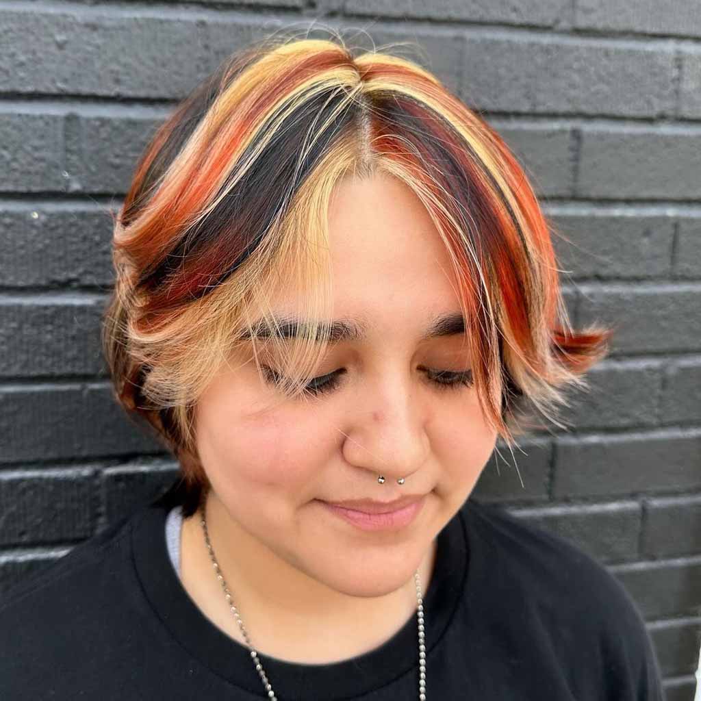 20 Stylish Hairstyles With Chunky Highlights! 3 Calico Highlights on Kitty Cut Hair