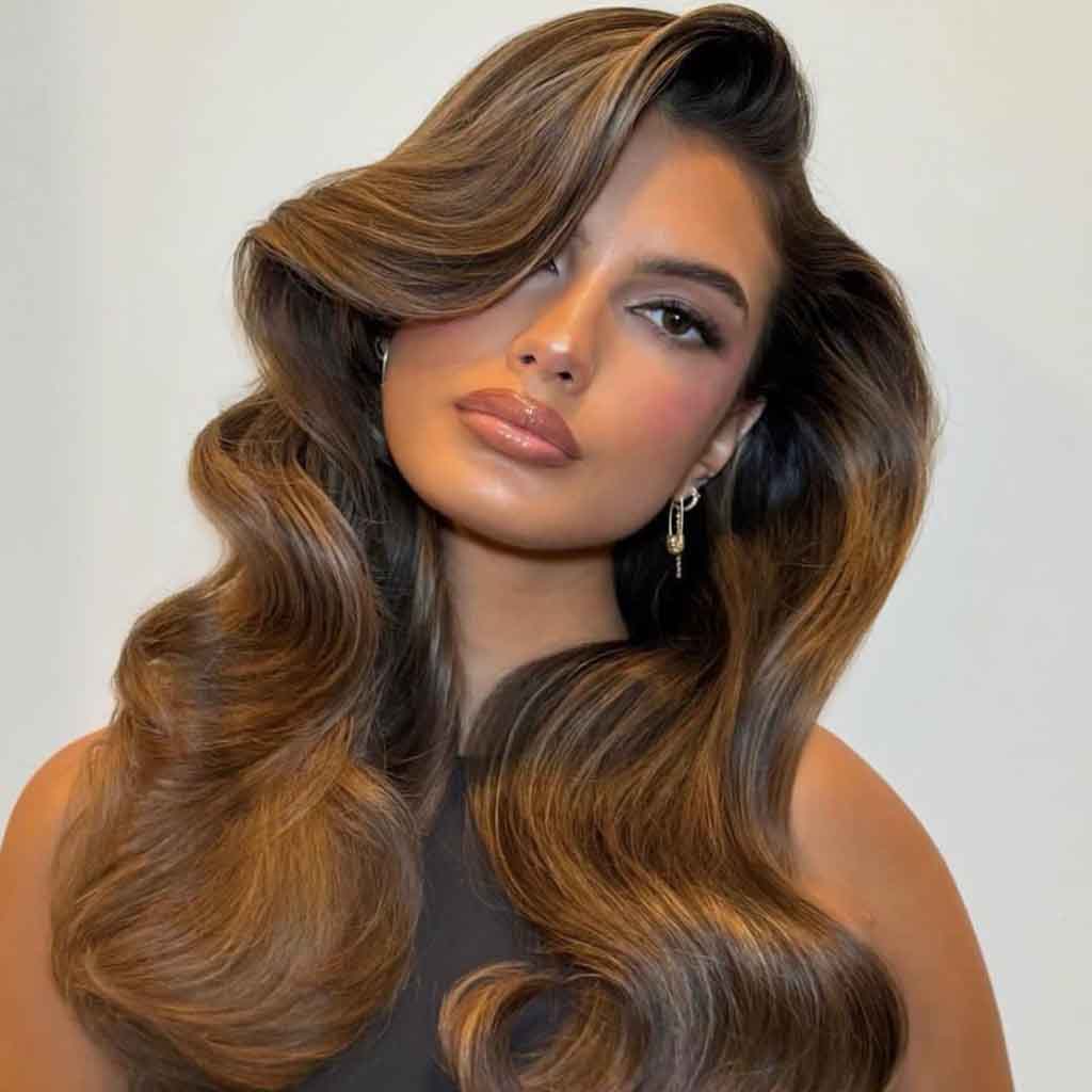 15 Retro 90s Blowout Hairstyles! 8 Long Wavy Blowout Hair With Highlights