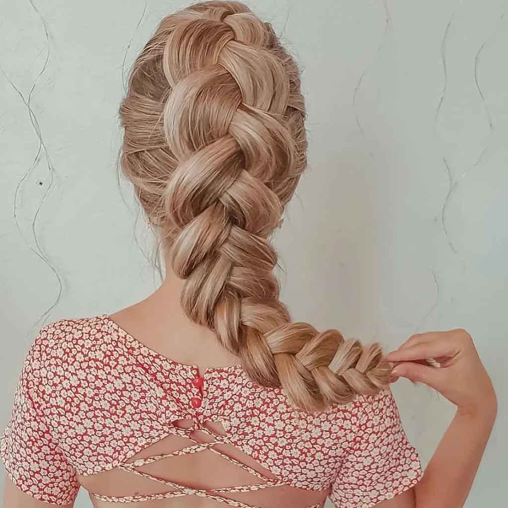 20 Enchanting Prom Hairstyles for Your Prom Night! 10 Untitled 2 0008 IMG 6385