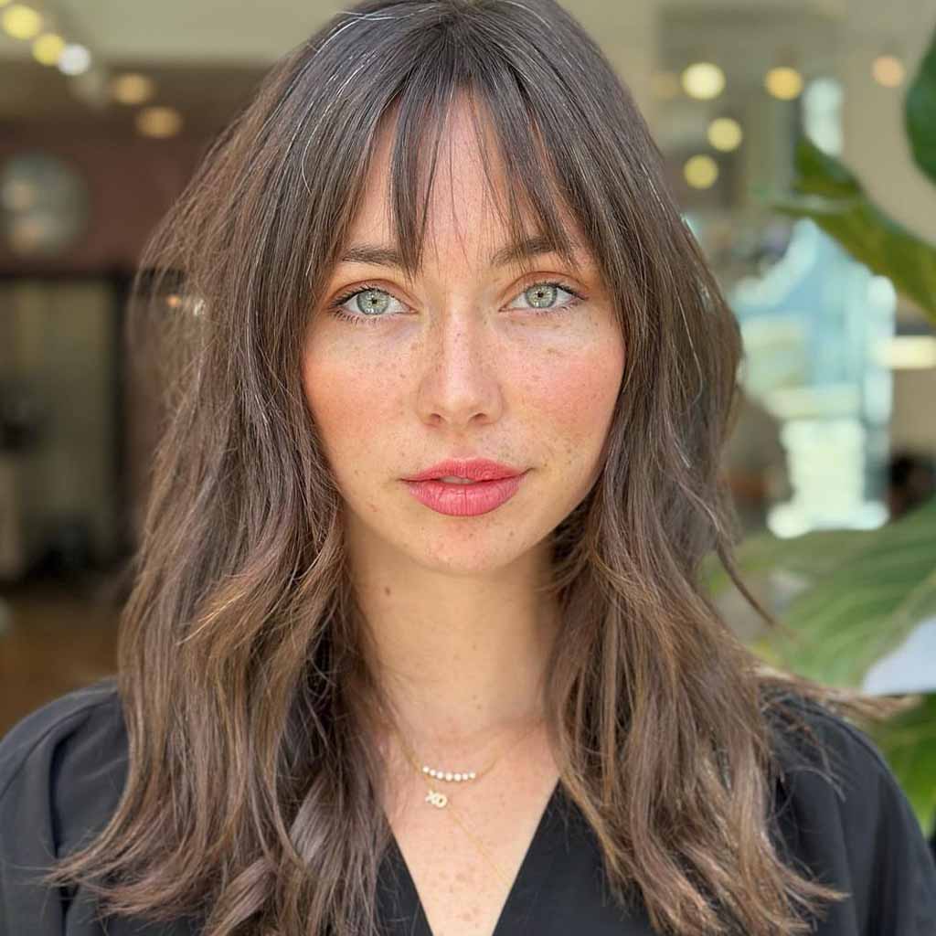 Wavy Medium Shag Cut With Wispy Bangs