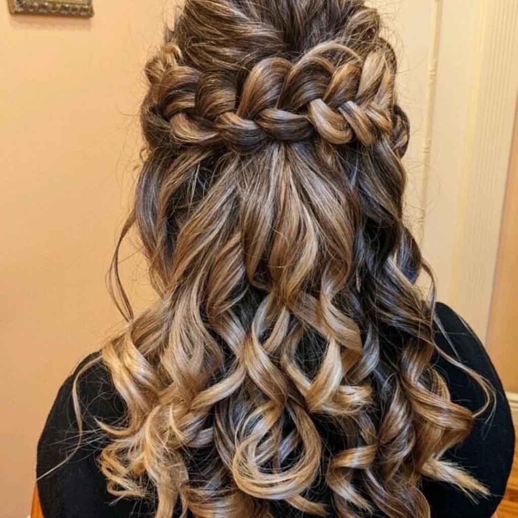 20 Enchanting Prom Hairstyles for Your Prom Night! 14 Untitled 2 0012 IMG 6381