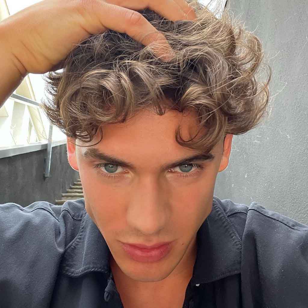 15 Iconic Curly Hair Ideas for Men 14 Untitled 2 0013 IMG 6278