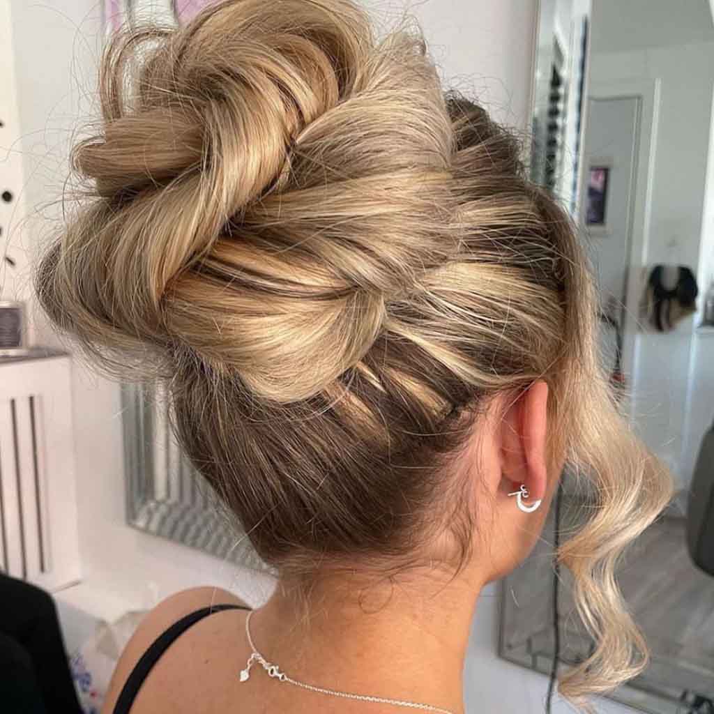 20 Enchanting Prom Hairstyles for Your Prom Night! 15 Untitled 2 0013 IMG 6380