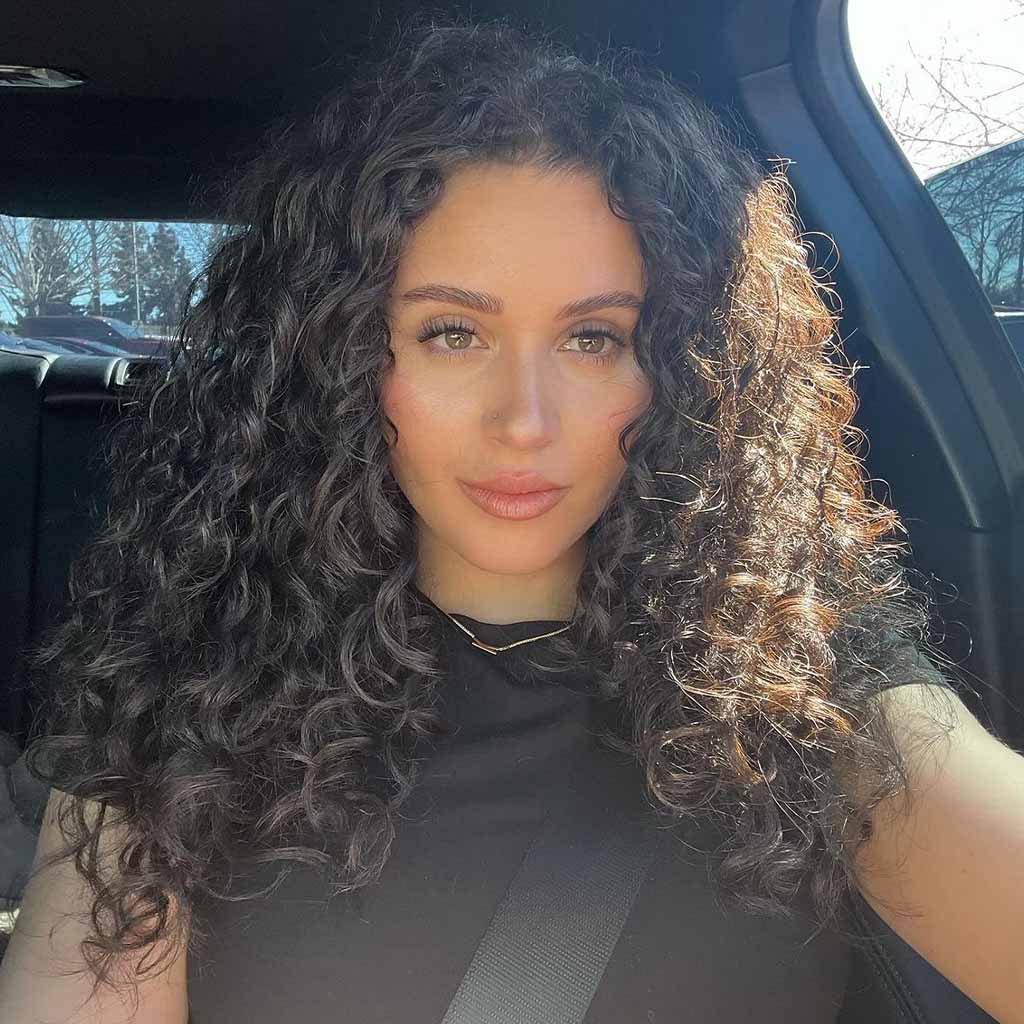 20 Playful Curly Hair Ideas! 16 Long Wavy Curly Hair