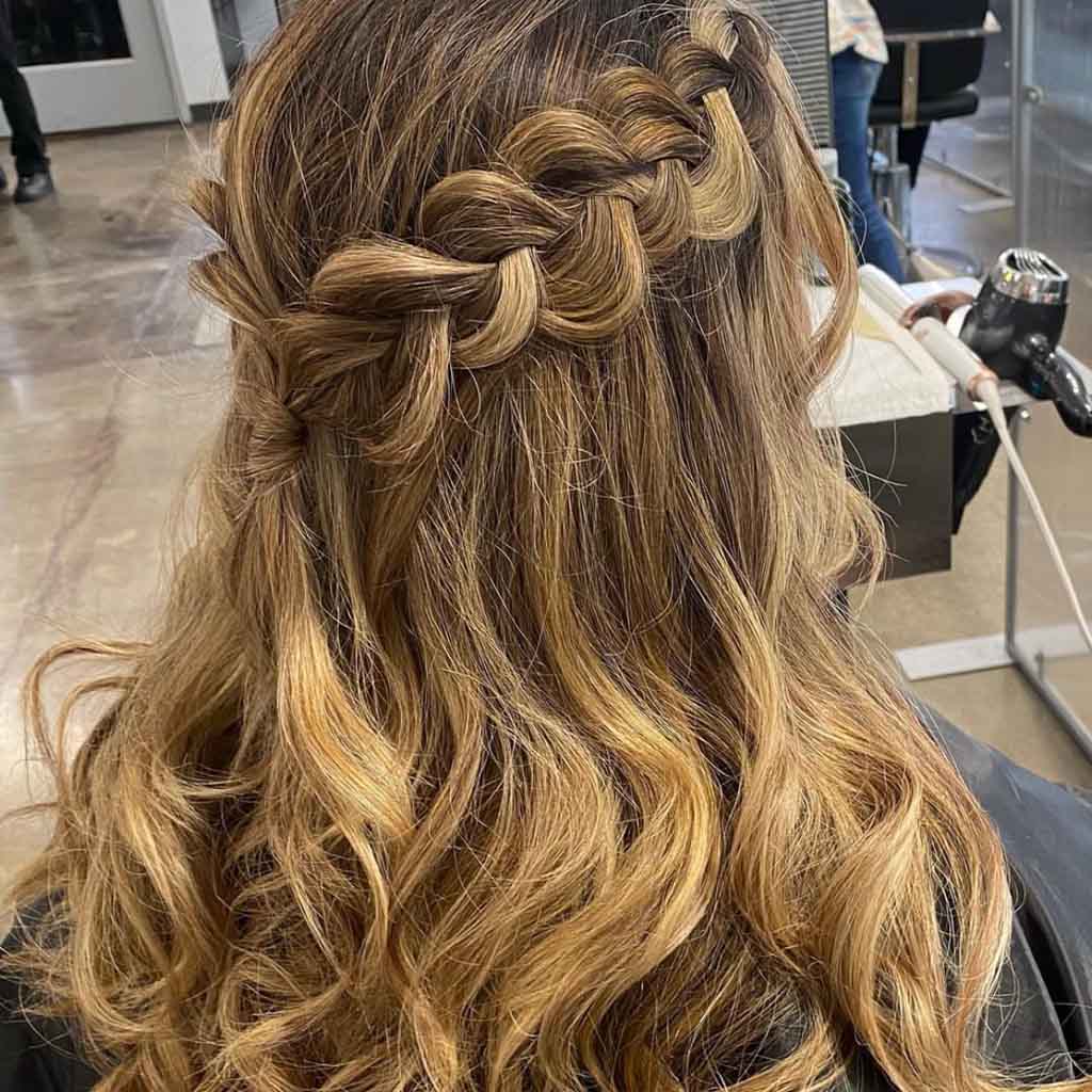 20 Enchanting Prom Hairstyles for Your Prom Night! 19 Untitled 2 0017 IMG 6376