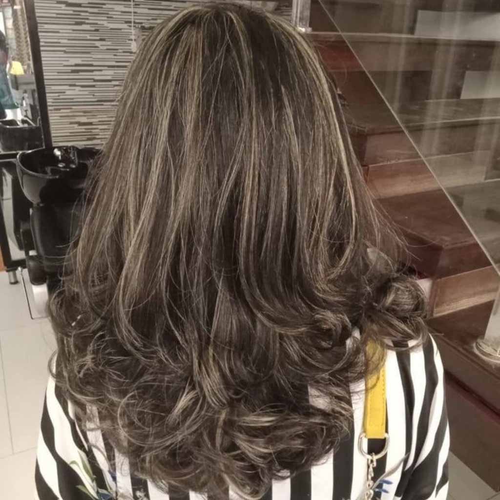 15 Sassy Hairstyles With Streaky Highlights! 7 Sandy Blonde Streaks on Brown Long Messy Hair