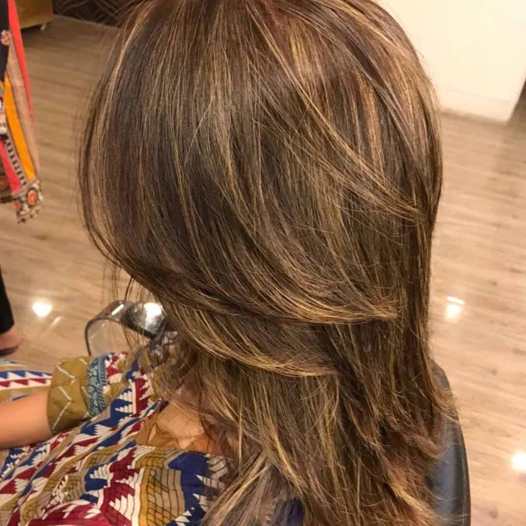 15 Sassy Hairstyles With Streaky Highlights! 14 Brown Hair Streaking on Heavy Layered Hair