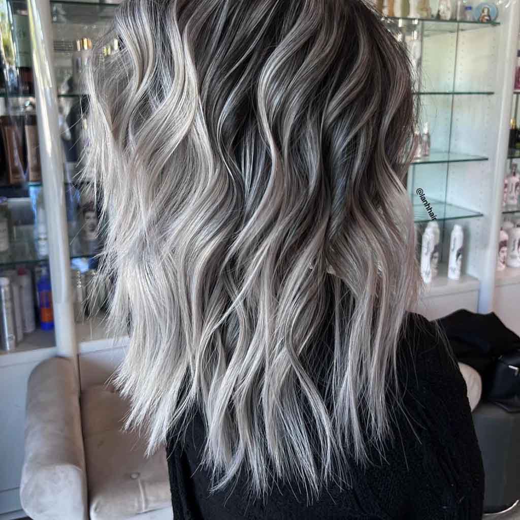 15 Shining Hairstyles With Silver Highlights 2 Untitled 4 0000 IMG 5688