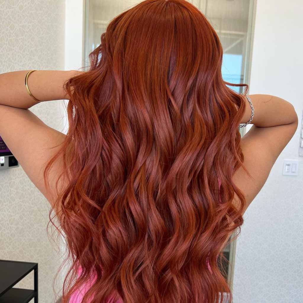 15 Spicy Hairstyles for Ginger Brown Hair! 3 Ginger Brown Glossy Wavy Balayage