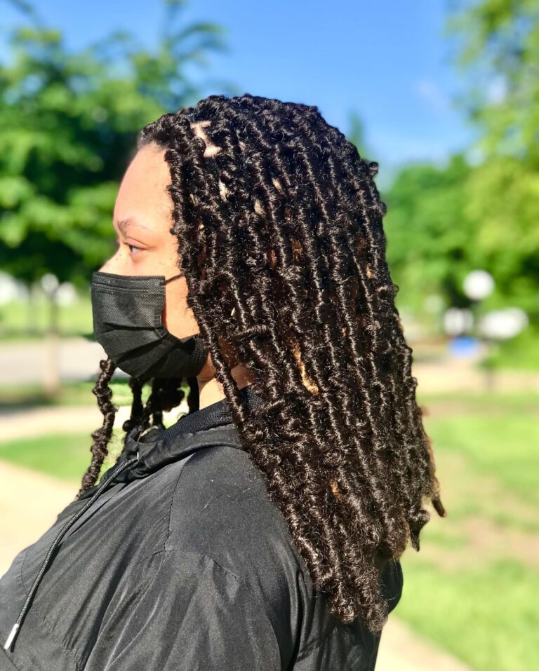 12 Knotless Braids Hairstyle Ideas: Timeless Looks for Every Vibe 3 mian Knotless Braids 1